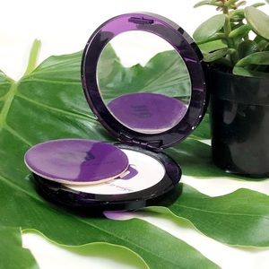 Urban Decay de-slick mattifying powder